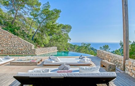 Exclusive and Luxury Villa – IBZ073