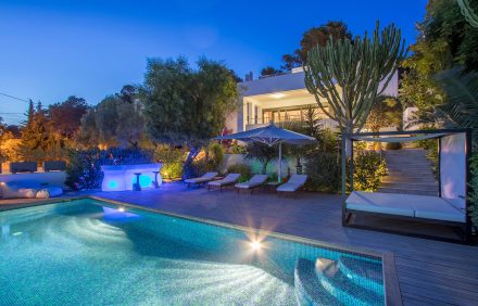 Beautiful Newly Built Villa With Great Sea Views – IBZ028