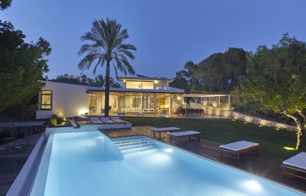 Luxury villa with sea and sunsets views – IBZ082