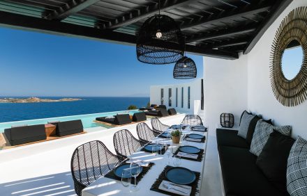 An Exquisite Villa with Alfresco Areas which are a Sight to Behold – MYK008