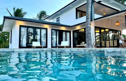 Exclusive Beach Mansion – CEA035