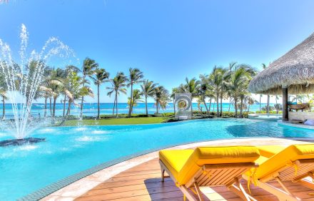 Sirena Blue Luxury Beachfront Villa In Punta Cana – DOM033