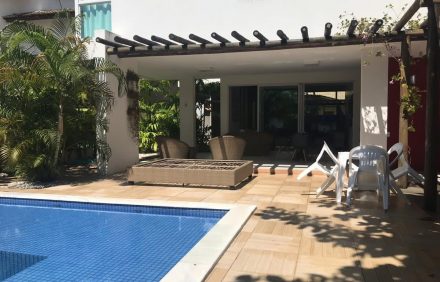 Family fun in Barra de São Miguel – ALA011