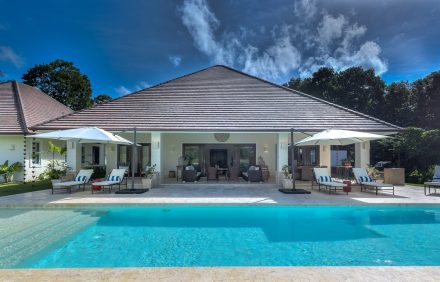 Cheerful And Bright Golf View House In Punta Cana – DOM032