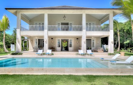 Magnificent And Stylish Villa For Large Families In Punta Cana – DOM013