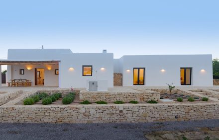 Charming Property in The San Rafael Area – IBZ070