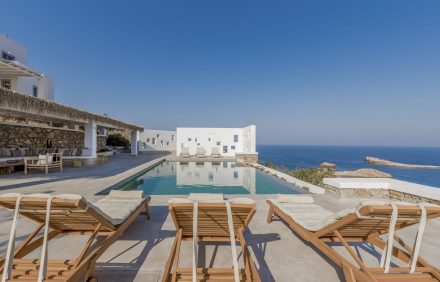 Privileged Location with Ultimate Privacy by Agios Sostis beach – MYK002