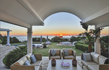 Stunning Frontline Property With Direct Sea Access – IBZ012
