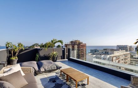 Explendid and Well Located Mansion – RIO022