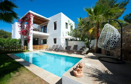 Modern and beautifull Villa in Ibiza – IBZ065