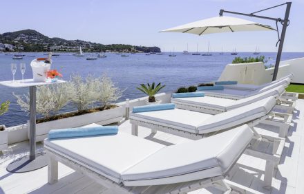 Beautiful Frontline Property – IBZ084