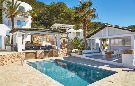 Private Modern Villa With Amazing Sea Views – IBZ076